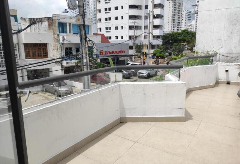 سوییت, Luxury 1br Suite Rooftop 201