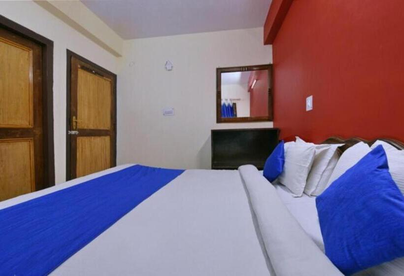 חדר דלוקס, Chinar Lake View Nainital   100 Meter From Mall Road   Hygiene, Lake View & Spacious Room