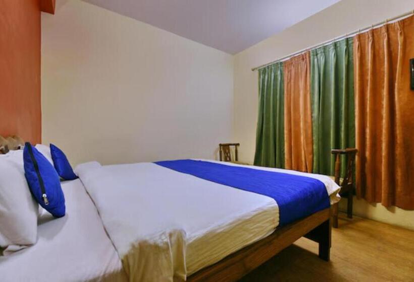 חדר סטנדרט נוף לאגם, Chinar Lake View Nainital   100 Meter From Mall Road   Hygiene, Lake View & Spacious Room