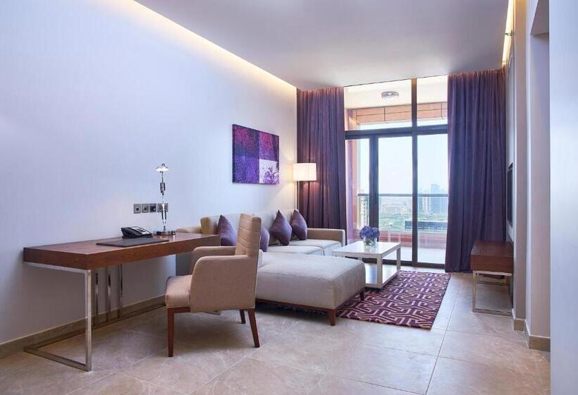 Люкс Prestige 2 Спальни, Mercure Dubai Barsha Heights Hotel Suites And Apartments