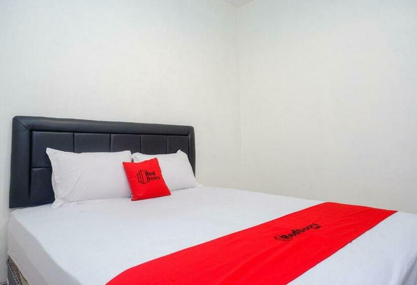 Номер Стандарт, Reddoorz Syariah Near Rs Soeradji Pemuda Klaten