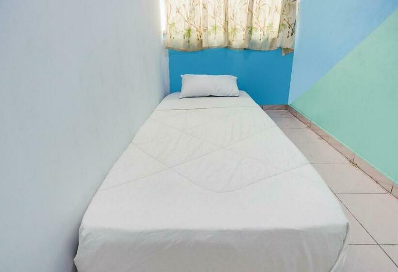 수피리어 싱글 룸, Spot On 91792 Solo Baru 2 Homestay Syariah
