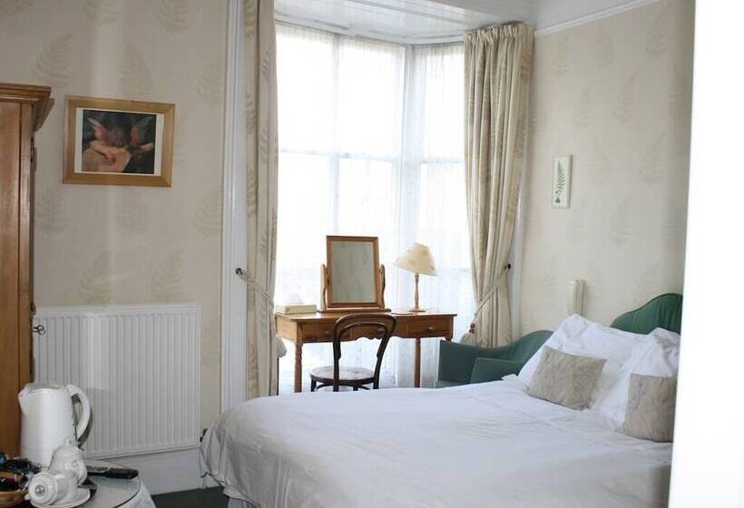 Номер Стандарт, Holmwood House Guest Accommodation