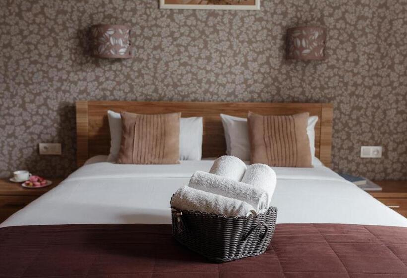 آپارتمان 1 خوابه با بالکن, Noname Hotel Odessa