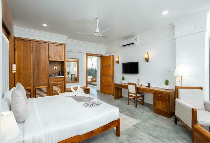 سوئیت پرزیدنت, White House, Munnar