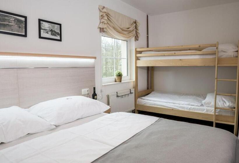 四人标准间, Horský Hotel Dobrá Chata