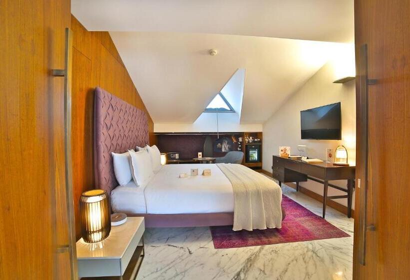 سوئیت پریمیوم, Dosso Dossi Hotels & Spa Downtown