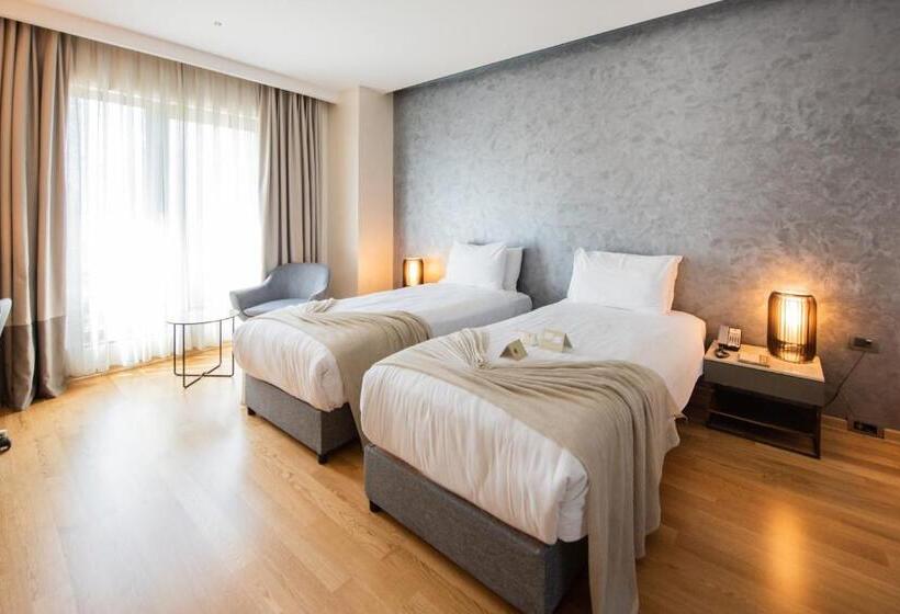 اتاق اجرایی, Dosso Dossi Hotels & Spa Downtown