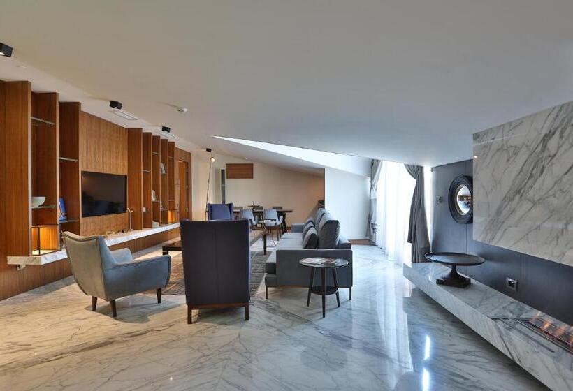 سوئیت پریمیوم, Dosso Dossi Hotels & Spa Downtown