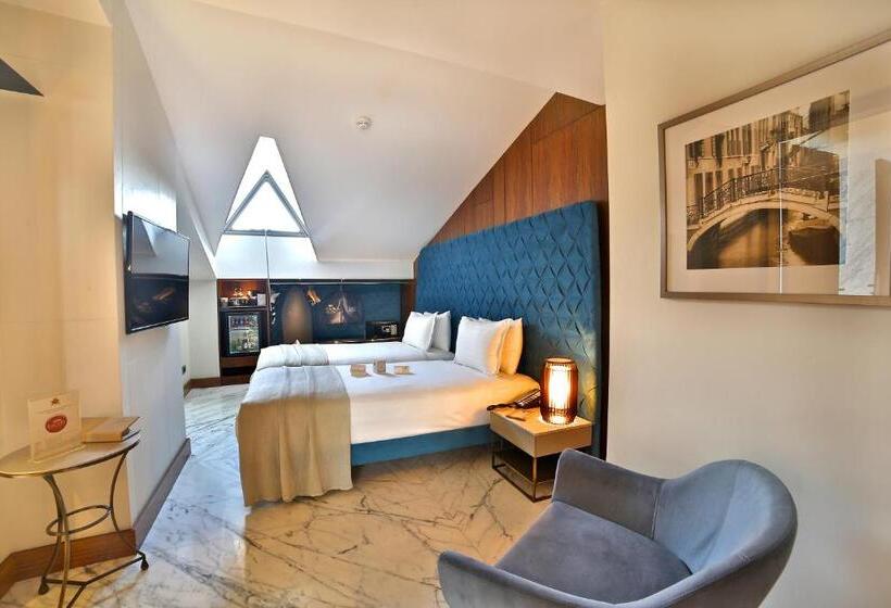 سوئیت پریمیوم, Dosso Dossi Hotels & Spa Downtown