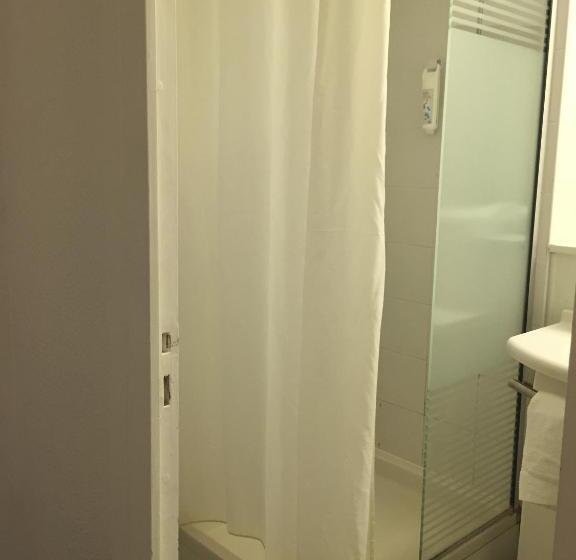 스탠다드 트리플 룸, Ibis Budget Nice Palais Nikaia