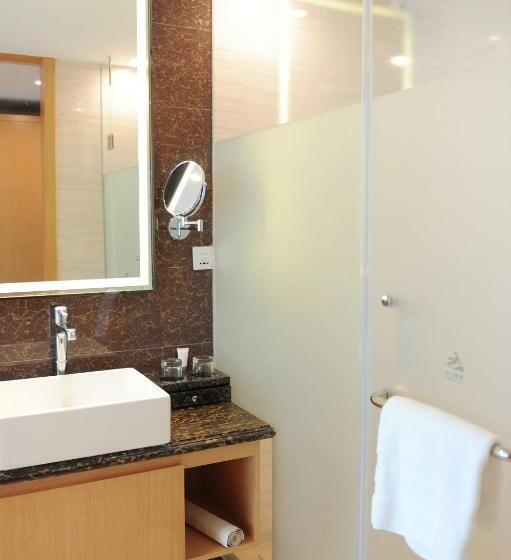 اتاق اجرایی با تخت بزرگ, Pullman Qingdao Ziyue