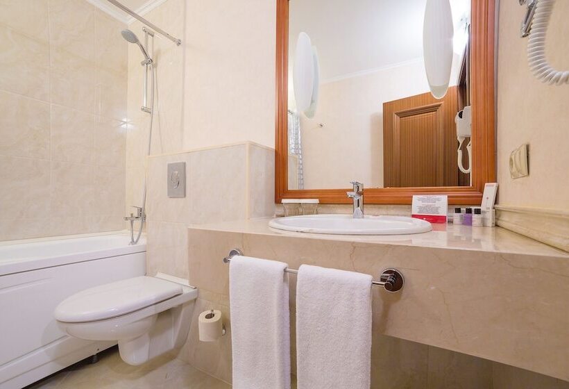 اتاق سوپریور, Ramada By Wyndham Almaty