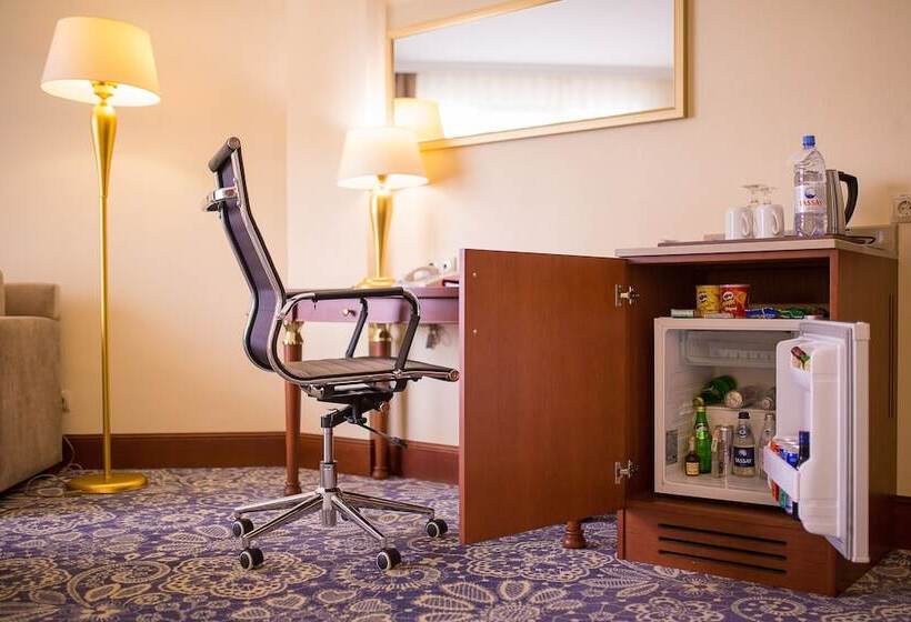 اتاق سوپریور, Ramada By Wyndham Almaty
