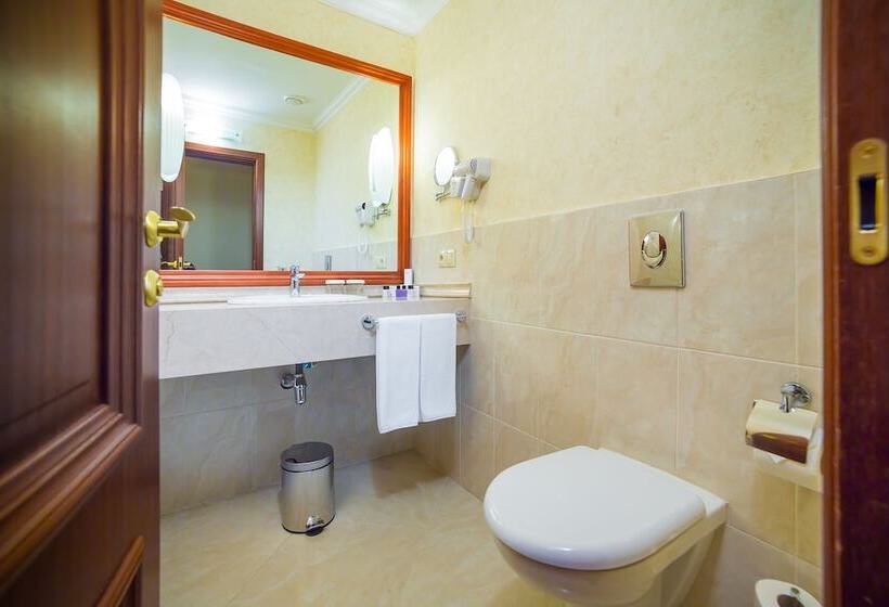 اتاق سوپریور, Ramada By Wyndham Almaty