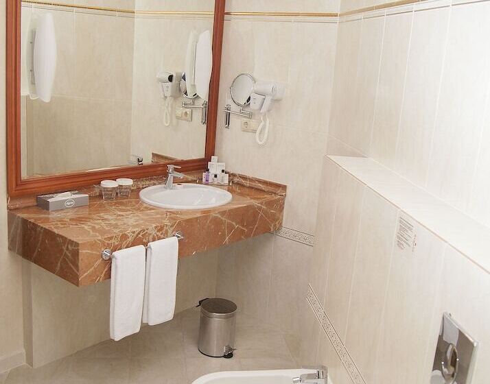 آپارتمان 1 خوابه, Ramada By Wyndham Almaty
