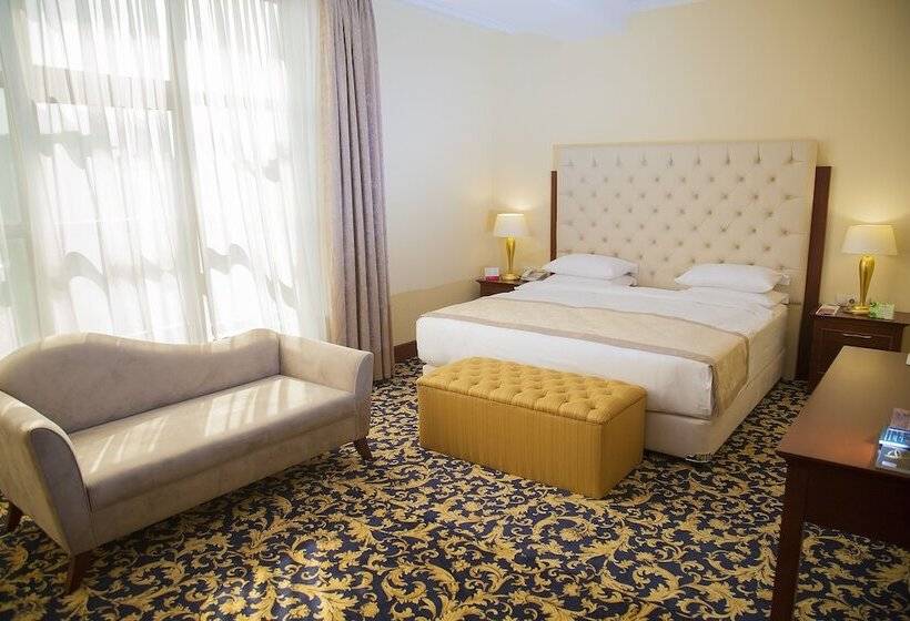 آپارتمان 1 خوابه, Ramada By Wyndham Almaty