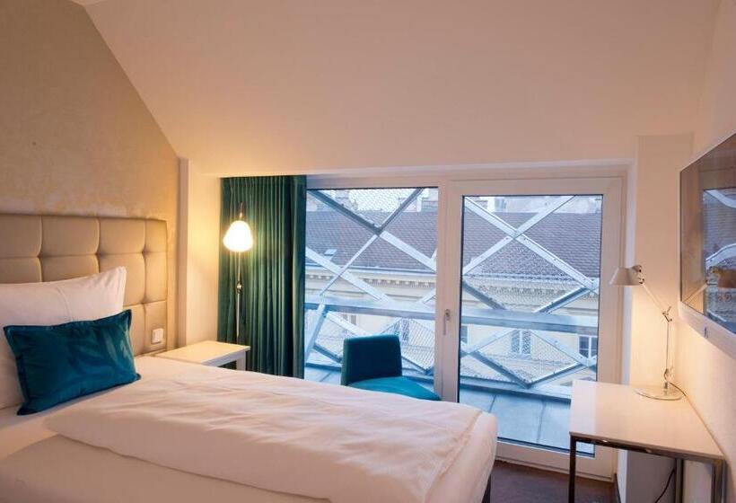 싱글 기본룸, Motel One Vienna   Staatsoper