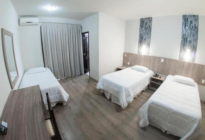 디럭스 트리플 룸, Olinda Hotel E Eventos