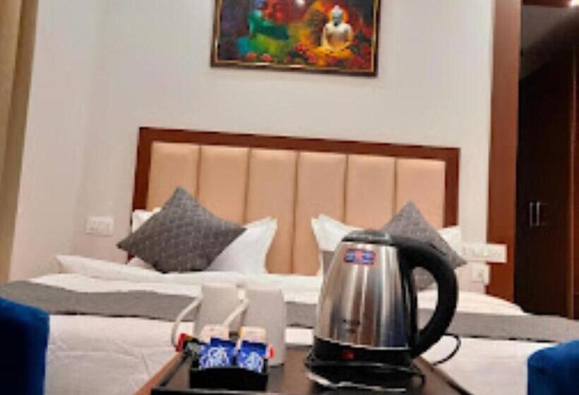 Quarto Deluxe, Shrigo Hotel Haridwar