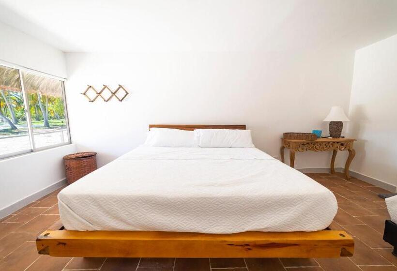اتاق استاندارد چهار تخته, Quinta Del Mar Crystal Beach