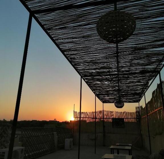 اتاق استاندارد با چشم‌انداز استخر, Villa Darga Rouge