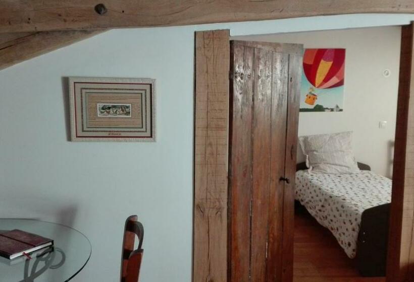 Семейный Номер Вид на Сад, Ferme De Bellevue