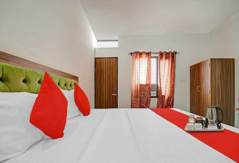Трехместный Номер Классика, Flagship Hotel Hc Punjab Inn