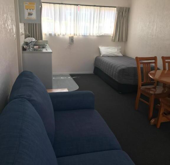 Апартаменты 1 Спальня, Edelweiss Motel