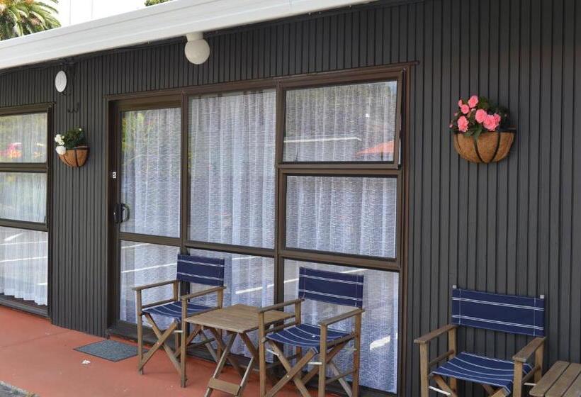 Апартаменты 1 Спальня, Edelweiss Motel