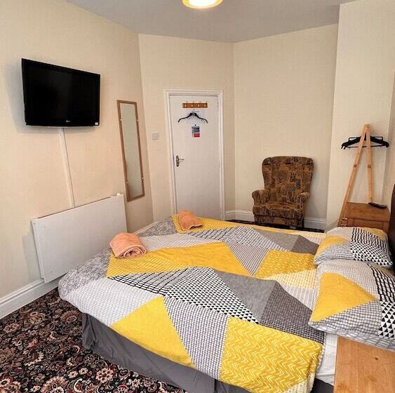 Номер Стандарт Совместная Ванная, Castle Lodge Guest House 86 88 Sheil Rd L6 3af