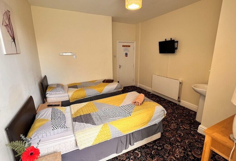 Quarto Estandar Banheiro Compartilhado, Castle Lodge Guest House 86 88 Sheil Rd L6 3af