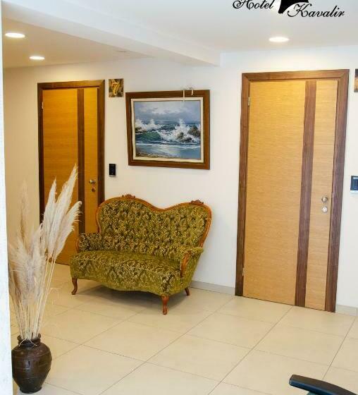 اتاق استاندارد یک نفره, Kavalir