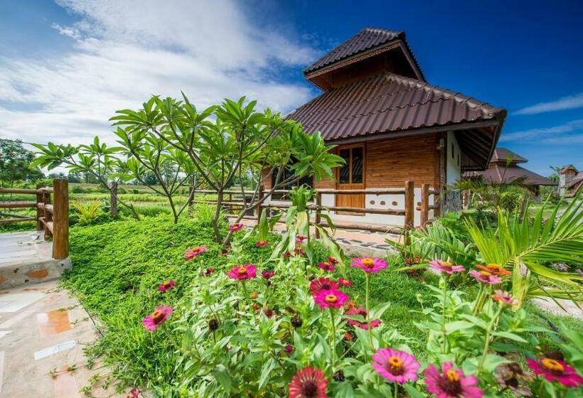 발코니가 있는 4인용 스탠다드 룸, Panya Garden Resort