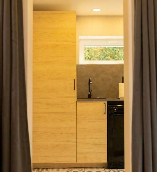 Студия Стандарт, Les Chambres D Aline