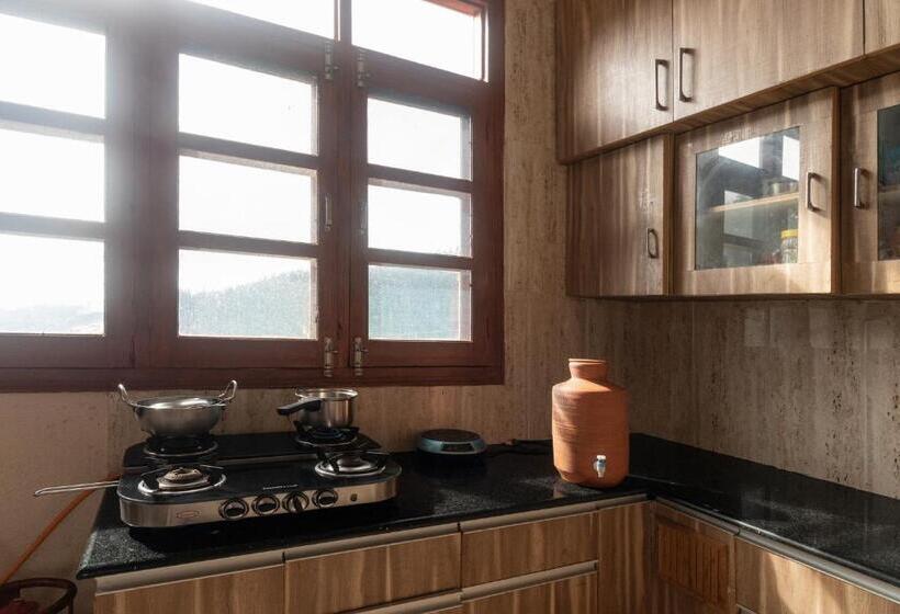 패밀리 룸 산 전망, Nirvana Homes Rarta