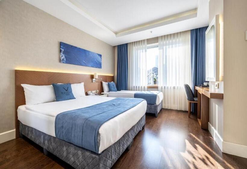 اتاق استاندارد سه نفره, Veyron Hotels & Spa