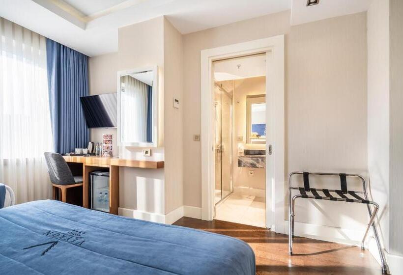 اتاق استاندارد سه نفره, Veyron Hotels & Spa