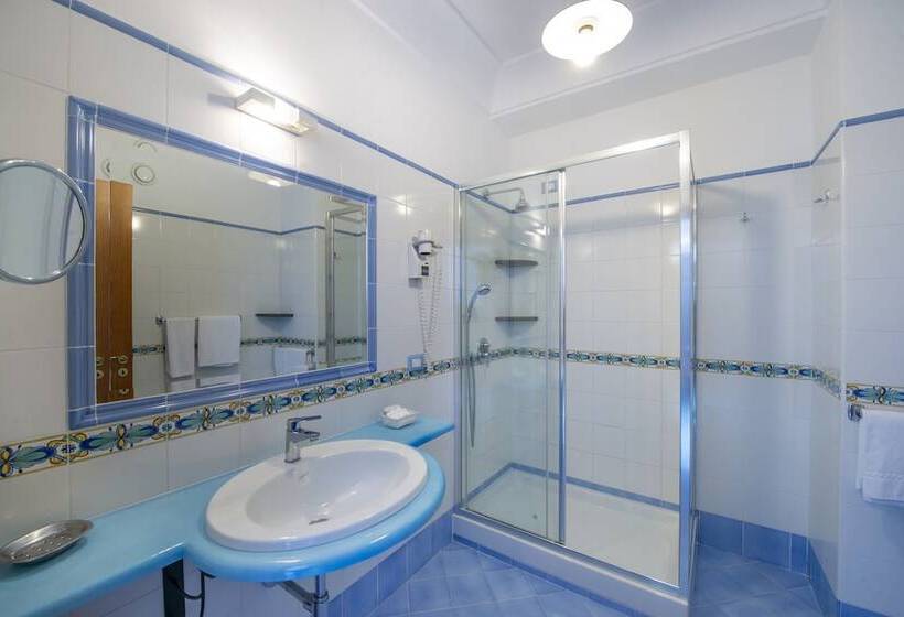 اتاق سوپریور با چشم‌انداز دریا, Maresca Hotel Praiano