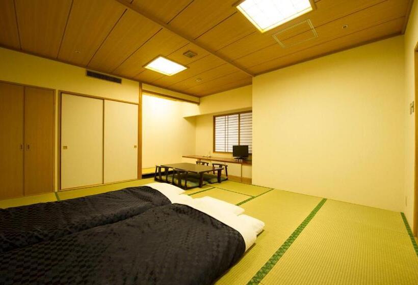 اتاق خانوادگی, Court Hotel Asahikawa