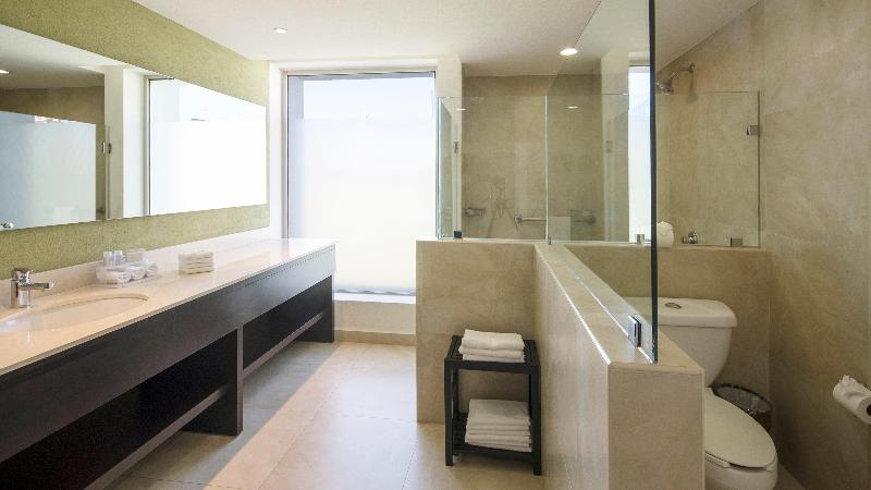 Люкс Кровать Кинг, Holiday Inn Express Xalapa, An Ihg