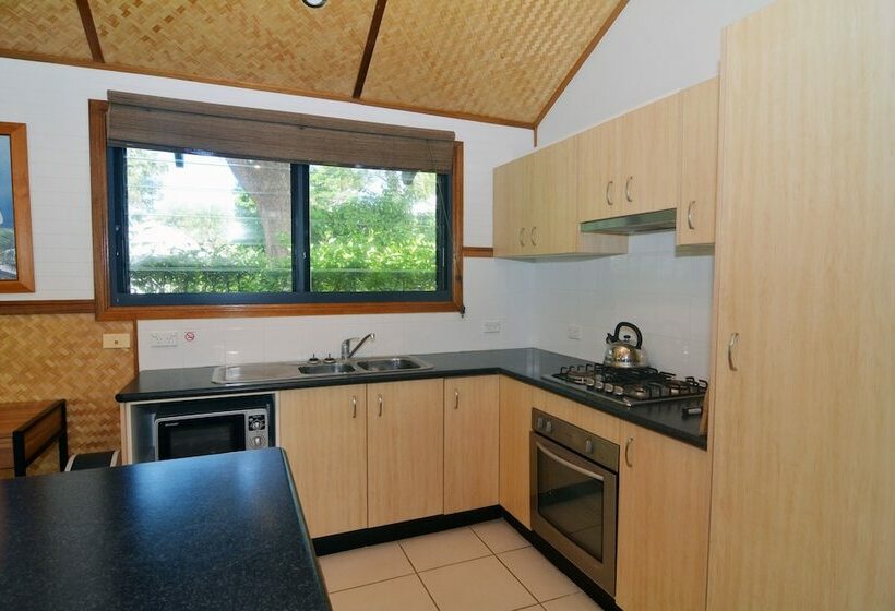 بانگلوی استاندارد 2 خوابه, Island Magic Resort