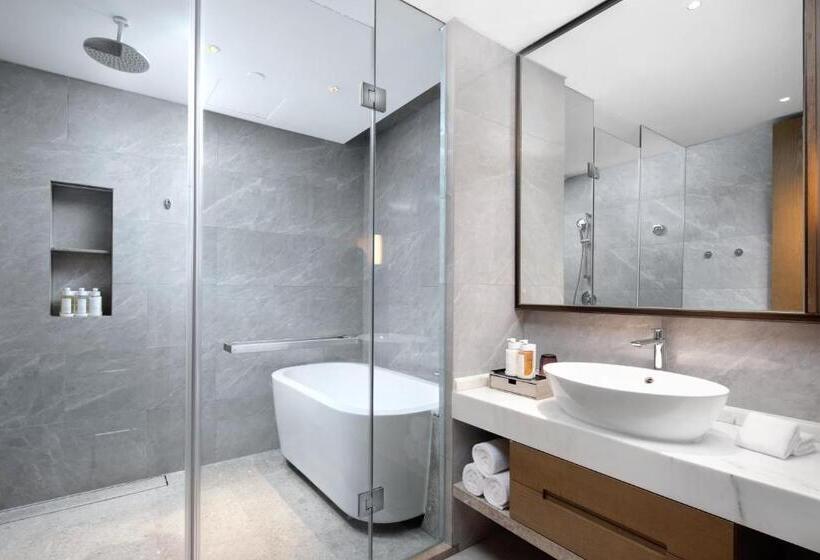 Люкс, Holiday Inn & Suites Sanya Yalong Bay, An Ihg