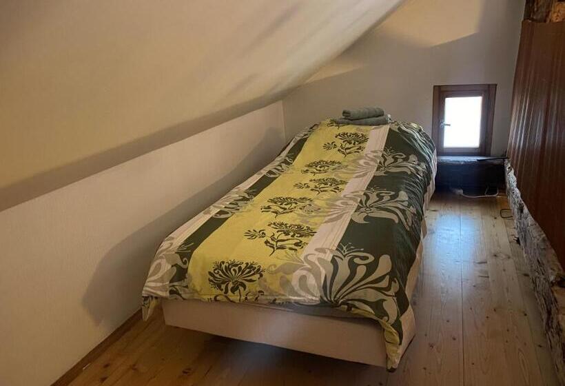 Четырехместный Номер Стандарт, Droom B&b čermná
