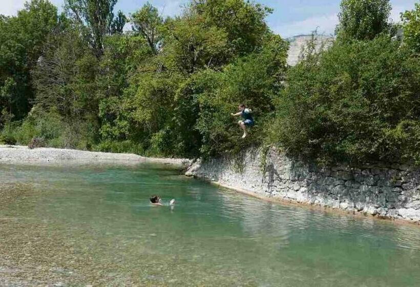 Трехместный Номер Стандарт Вид на Сад, Moulin De Solaure