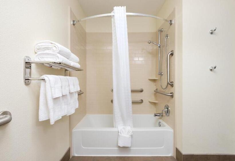 سوییت, Candlewood Suites Columbia Hwy 63 & I 70, An Ihg