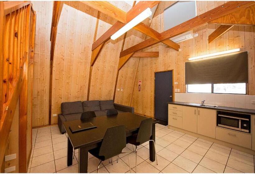 Хижина Deluxe, Discovery Parks   Bunbury Village