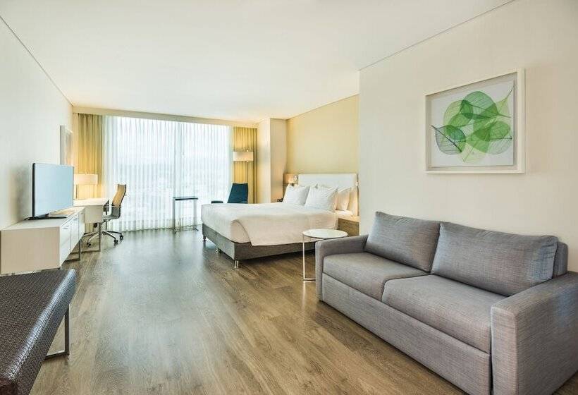 سوییت جونیور, Holiday Inn Cúcuta, An Ihg