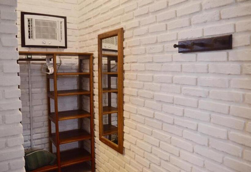 Quarto Triplo Estandar, Pousada Do Roballo
