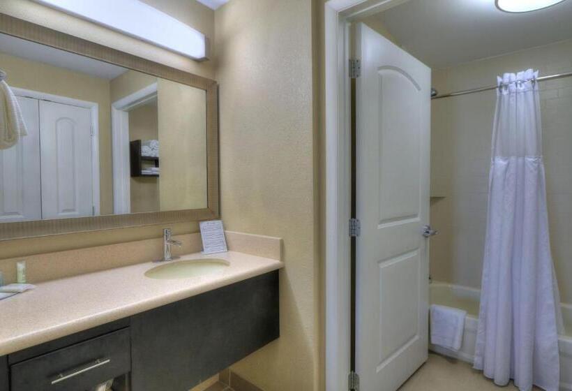 Студия Стандарт, Staybridge Suites Knoxville West, An Ihg